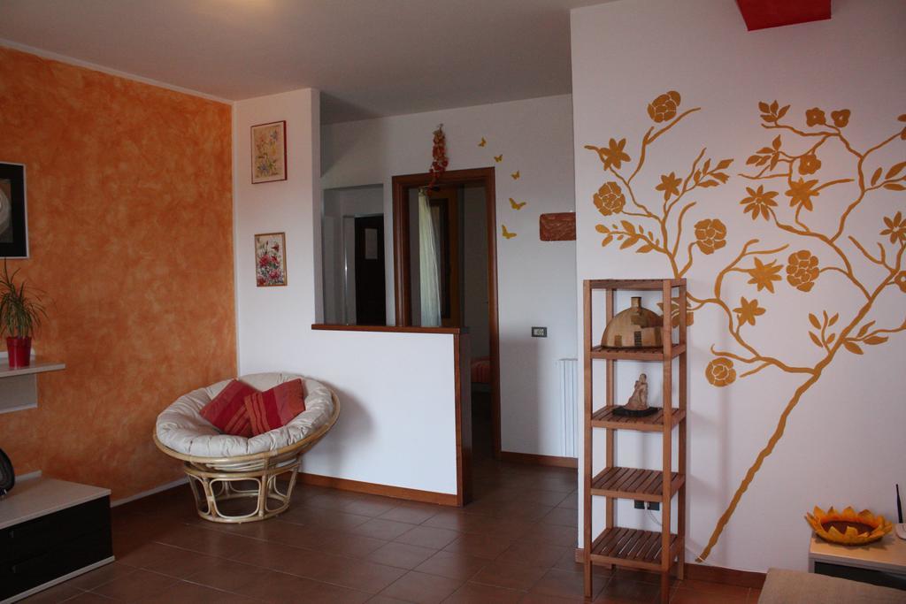 Casa Delle Ortensie Apartment Luino Bagian luar foto